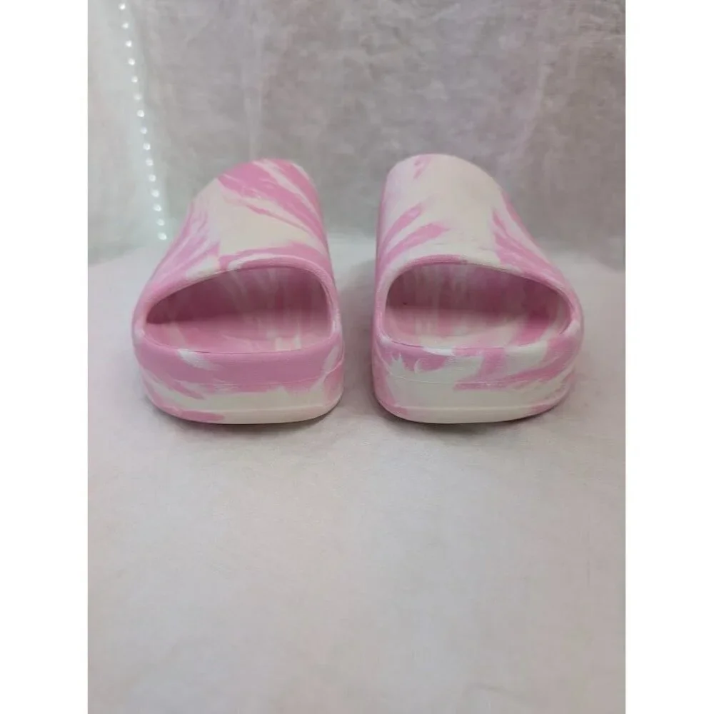Art class girls size youth 5 pink and white marble Edie slides, chunky new, P8